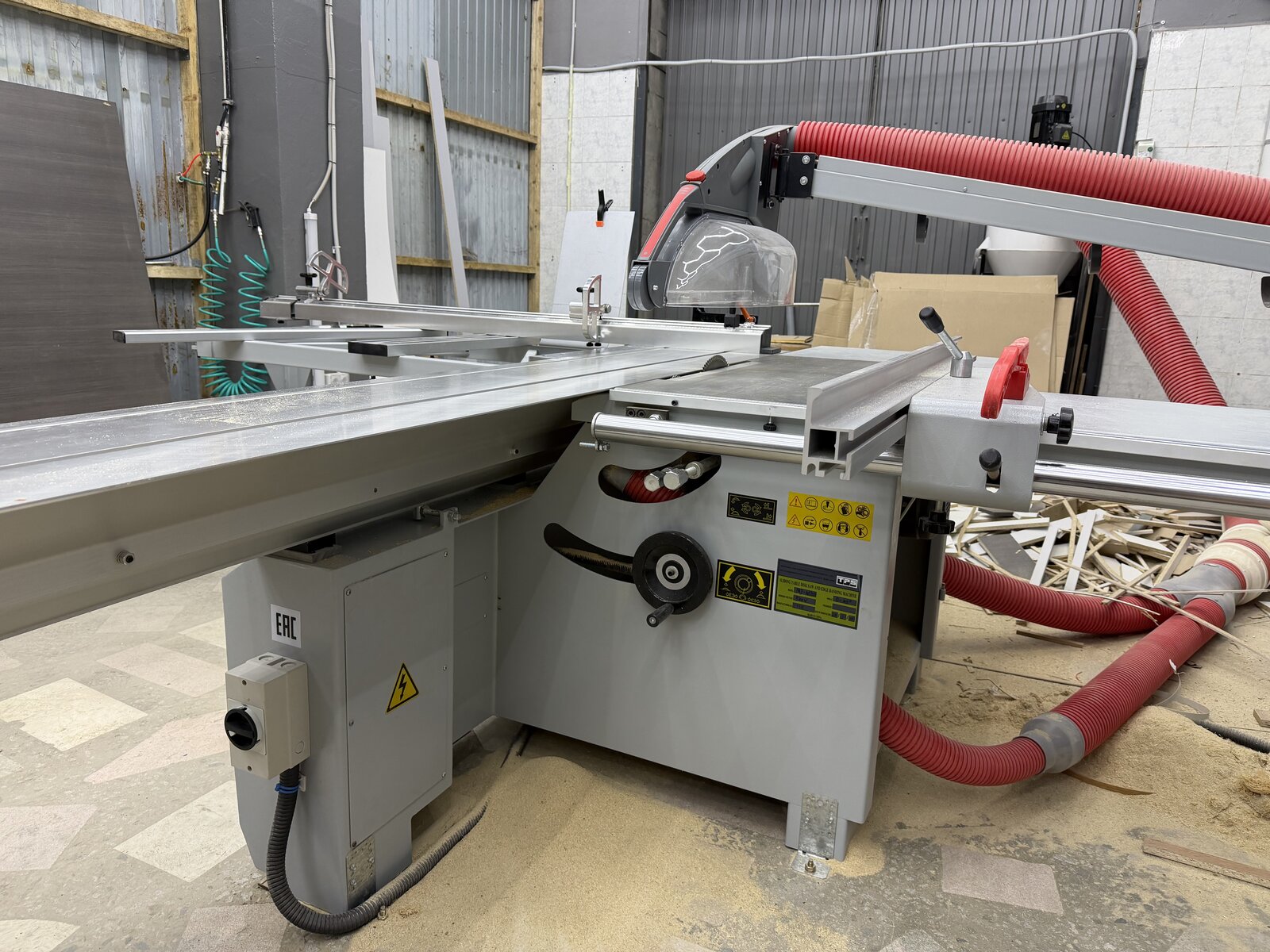 Мебель на заказ для квартиры — премиальная фурнитура и точные размеры, СКАЙСИТИ Владивосток